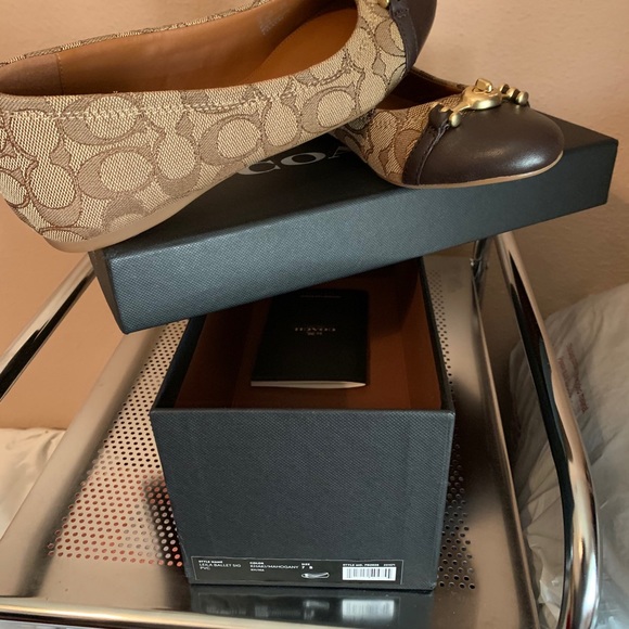 Coach Leila Ballet Flats - Picture 4 of 6